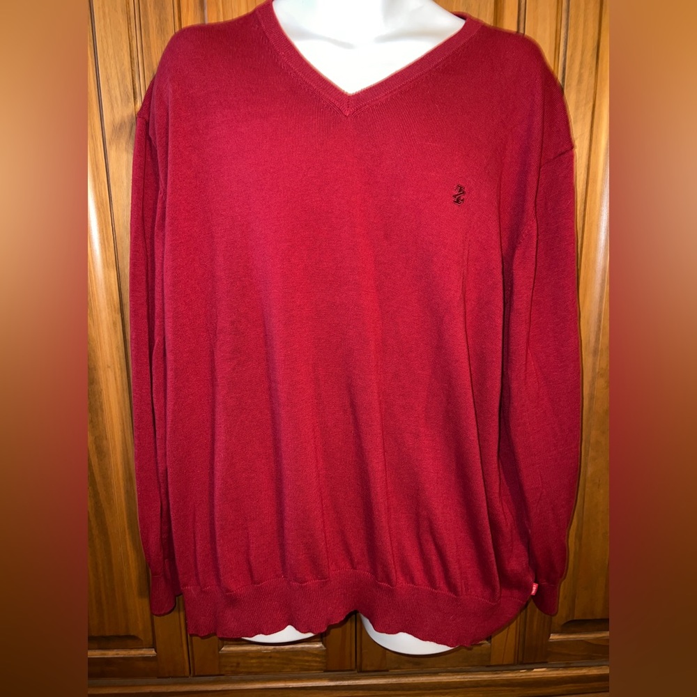 Men’s Izod V-neck sweater